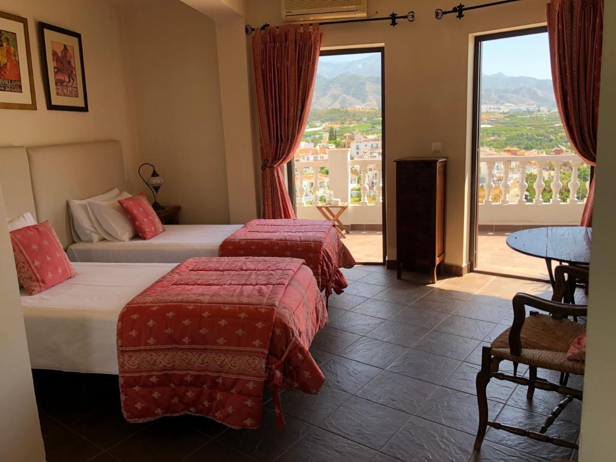 Hostal Avalon Nerja Kültér fotó