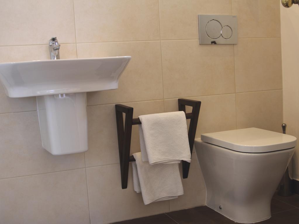 Hostal Avalon Nerja Szoba fotó