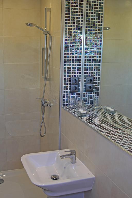 Hostal Avalon Nerja Szoba fotó