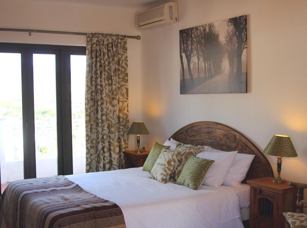 Hostal Avalon Nerja Szoba fotó