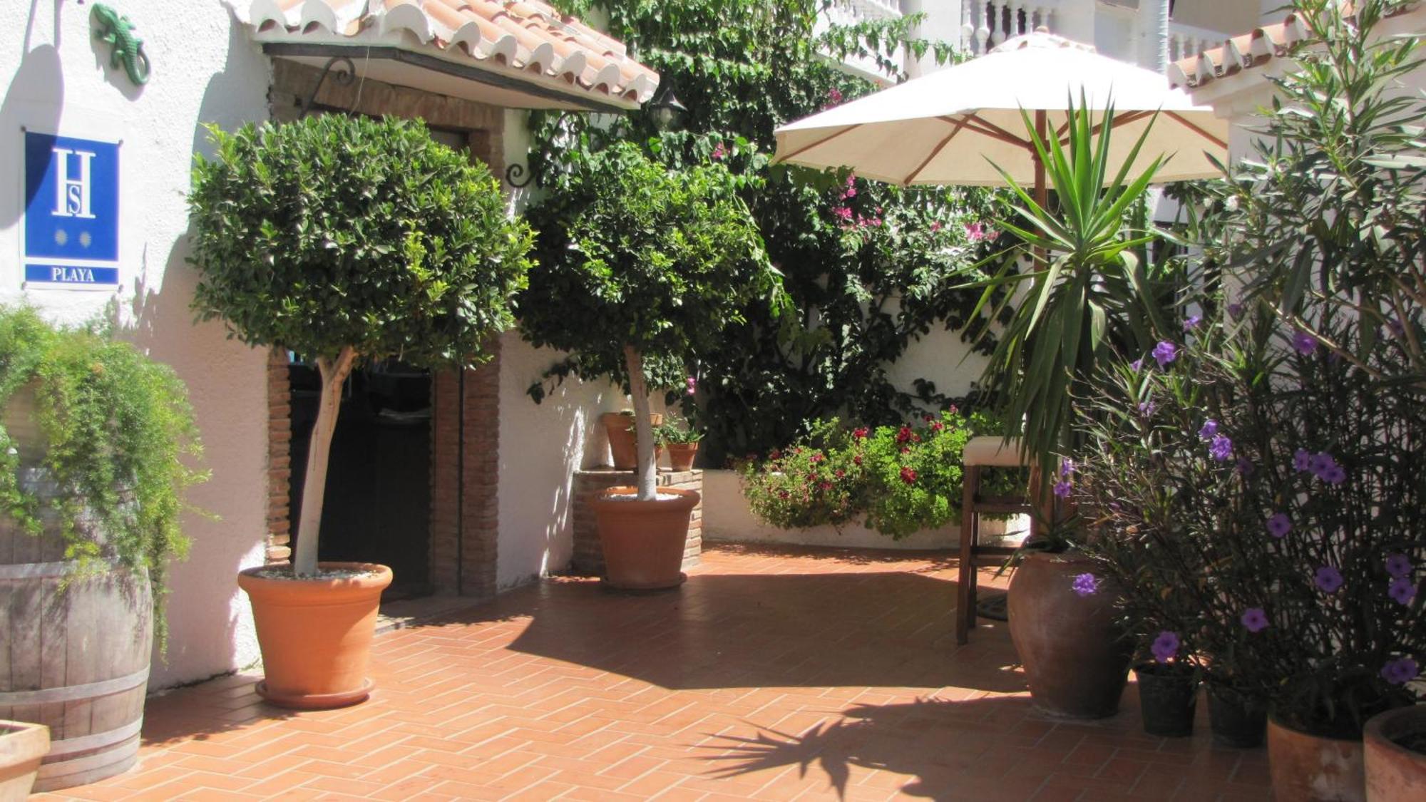 Hostal Avalon Nerja Kültér fotó